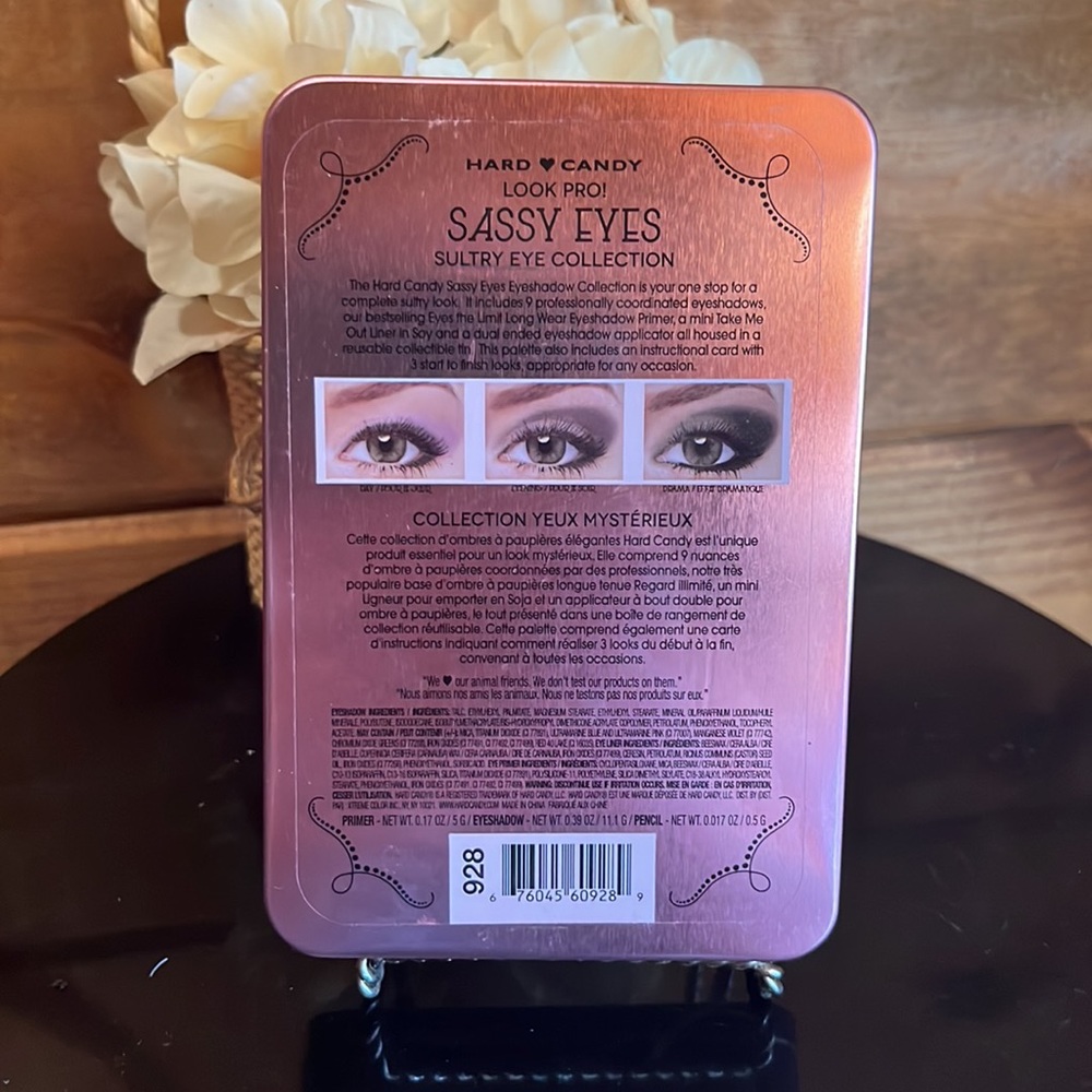 Hard Candy SASSY EYES Sultry Eyeshadow Palette NEW IN TIN - Picture 4 of 7